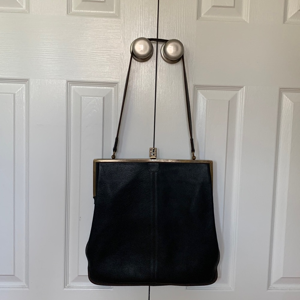 Classic Fendi shoulder bag in black